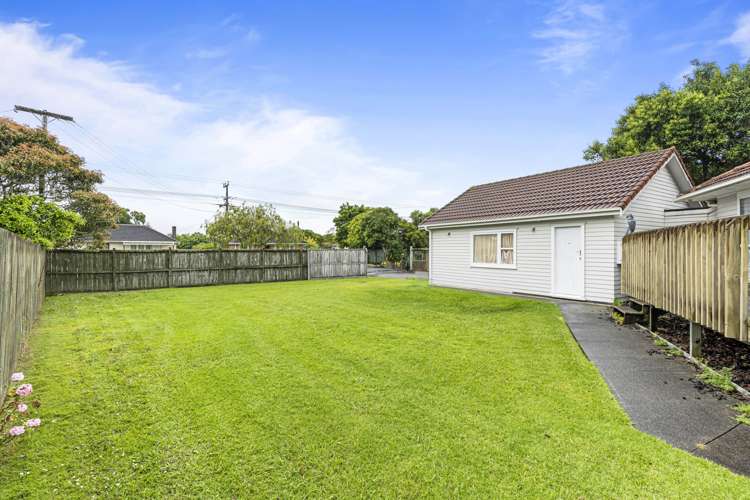 47 Neil Avenue Te Atatu Peninsula_10