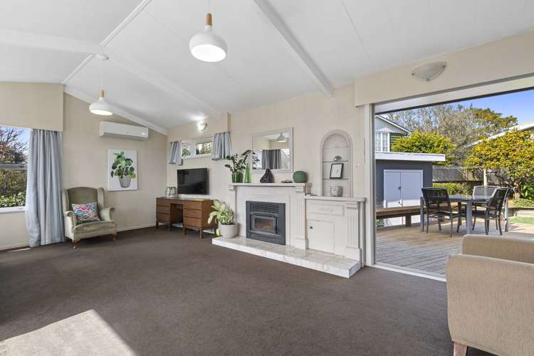 22 Andrew Place Otumoetai_6