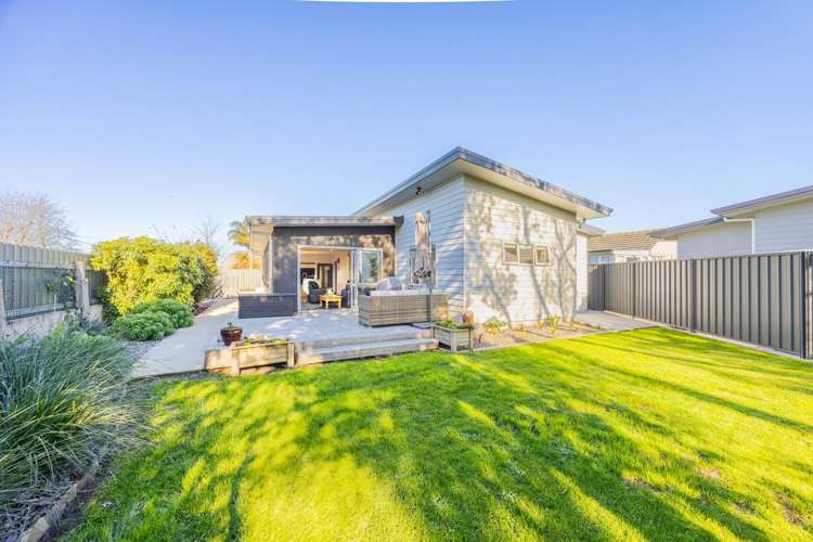 910 Oliphant Road Raureka_11