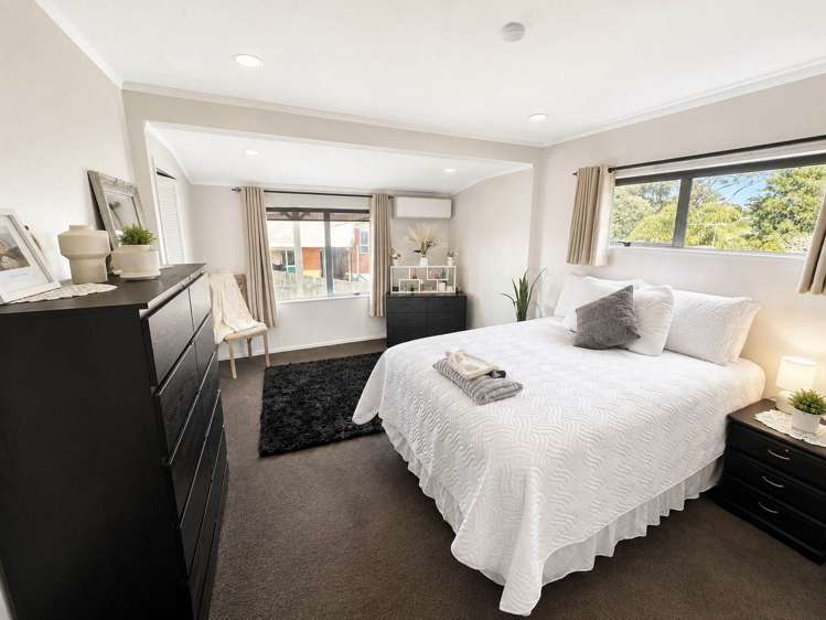 35 Cyclarama Crescent Massey_9