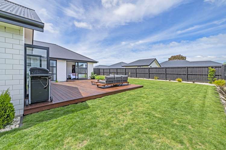 7 Vitalia Crescent Lincoln_34