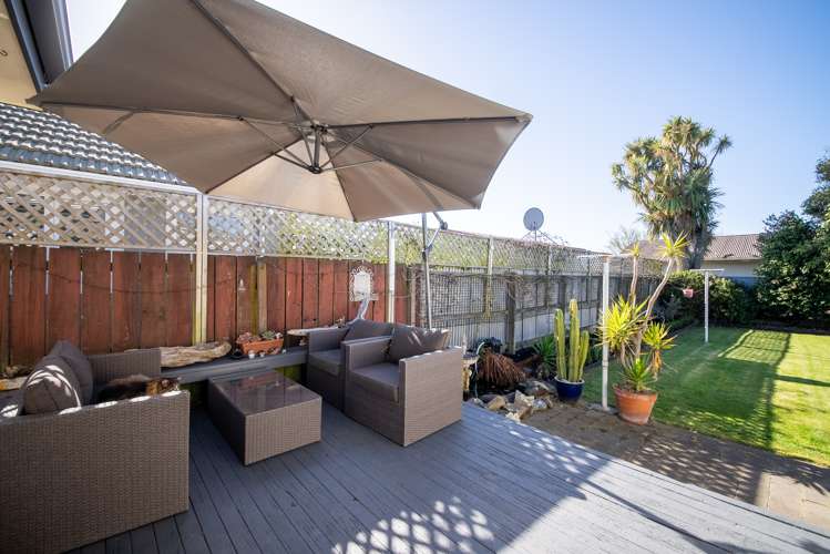 7 Boys Place Shirley_12