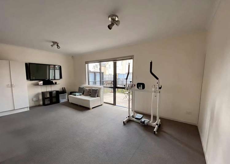 223/172 McLeod Road Te Atatu South_1