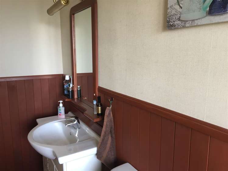 98 Russell Street Alexandra_5