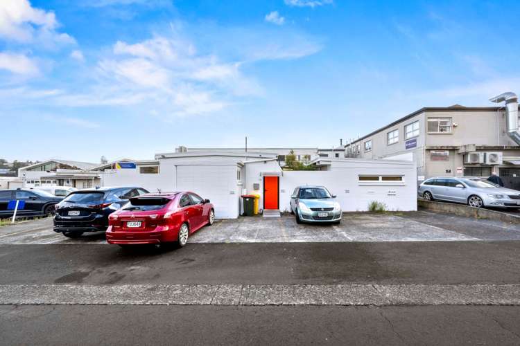 Shop 3/172-174 Kitchener Road Milford_13