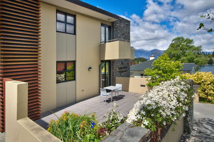 410/7 Adelaide Street Queenstown_17