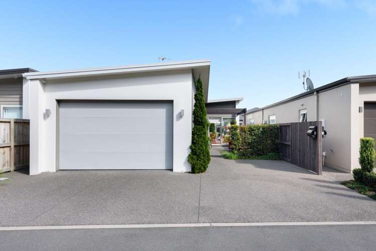 9 Bisley Way Brookfield_13