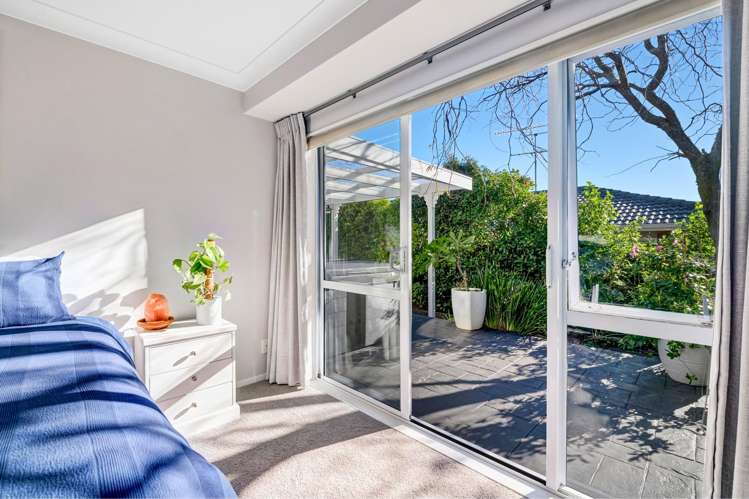 19 Esther Place Red Beach_15