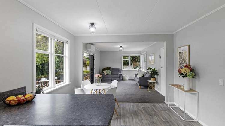 26 Lowry Crescent Stokes Valley_6