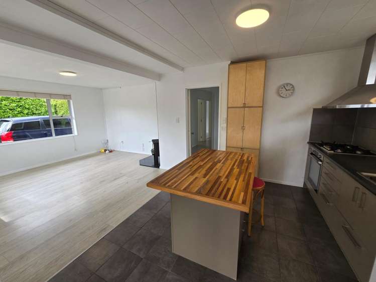4 Kiwi Road Raumati Beach_7