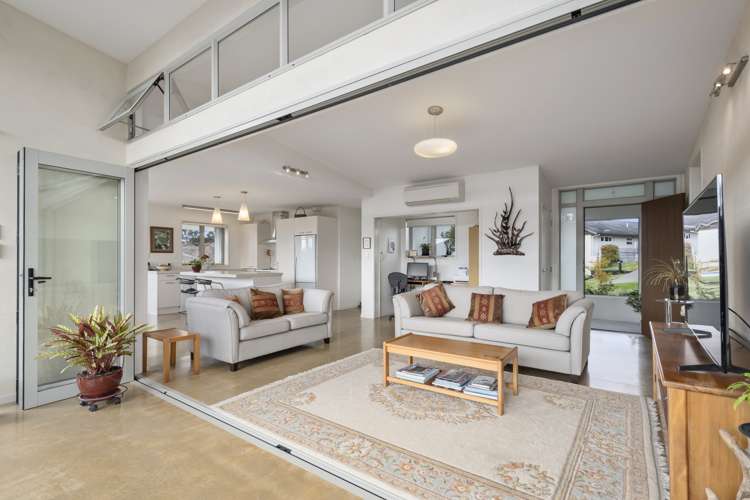 55 Contour Avenue Pyes Pa_1