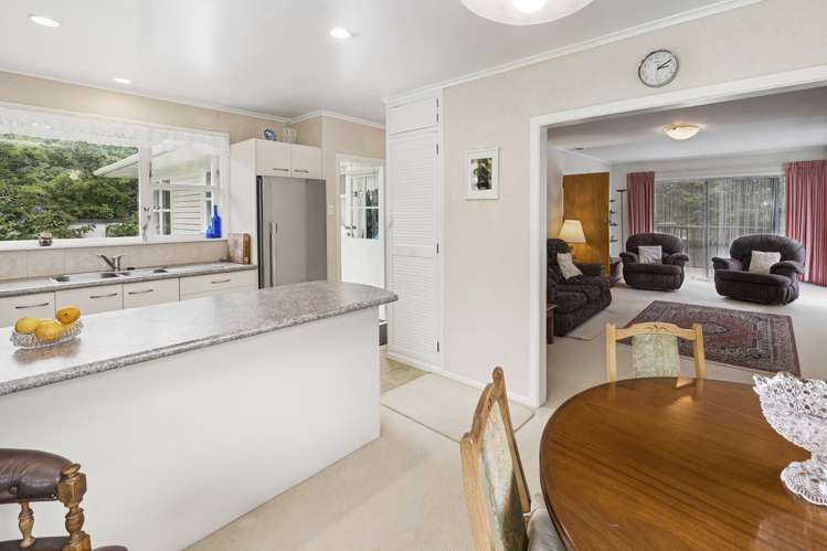 33 Alastair Avenue Owhata_4