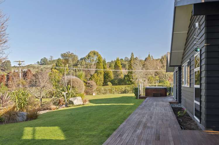 15 Loch Views Road Acacia Bay_27