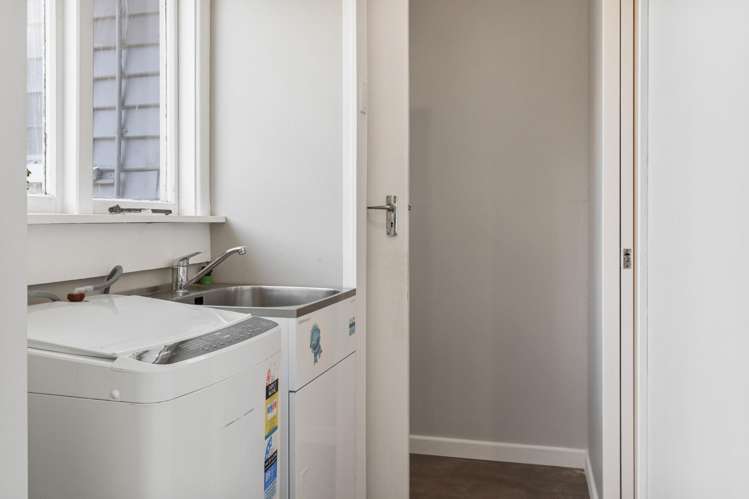 29 & 29a Stalkers Road Woodend Beach_18