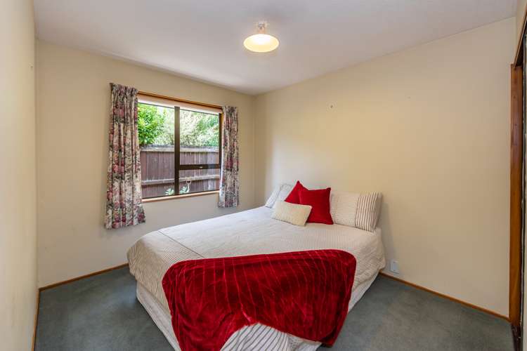 2/180 Hawthornden Road Avonhead_13