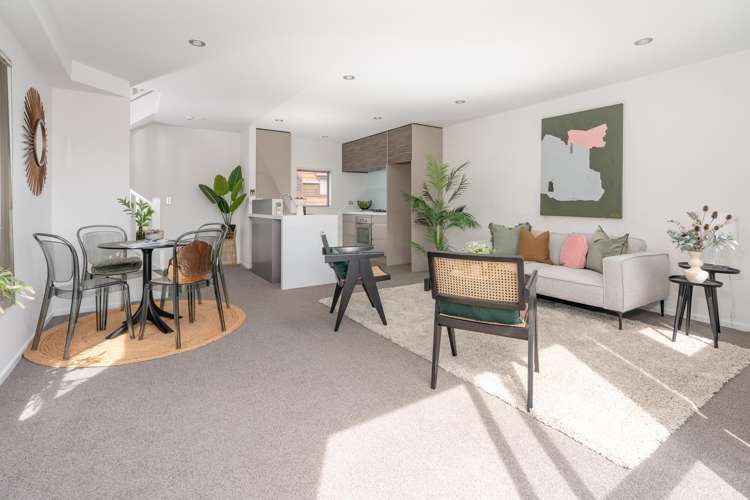 1/12 Agra Crescent Khandallah_6