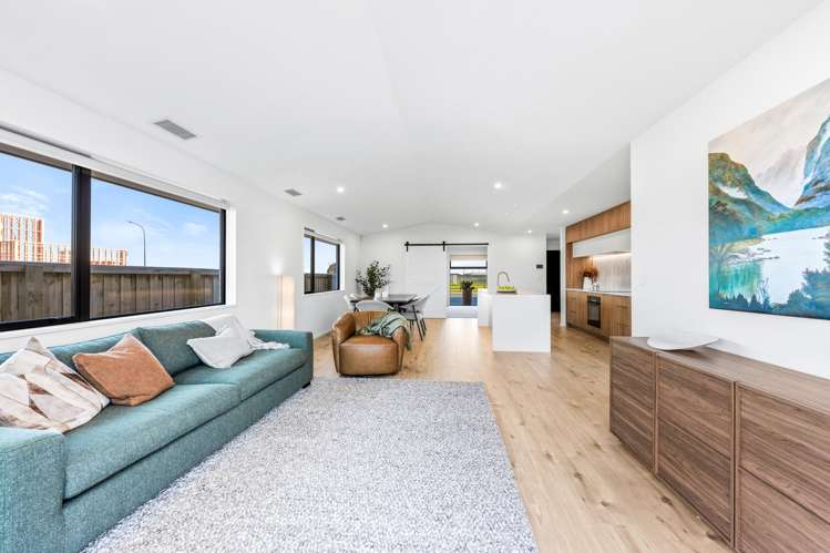 3 Earlsbrook Boulevard Lincoln_6