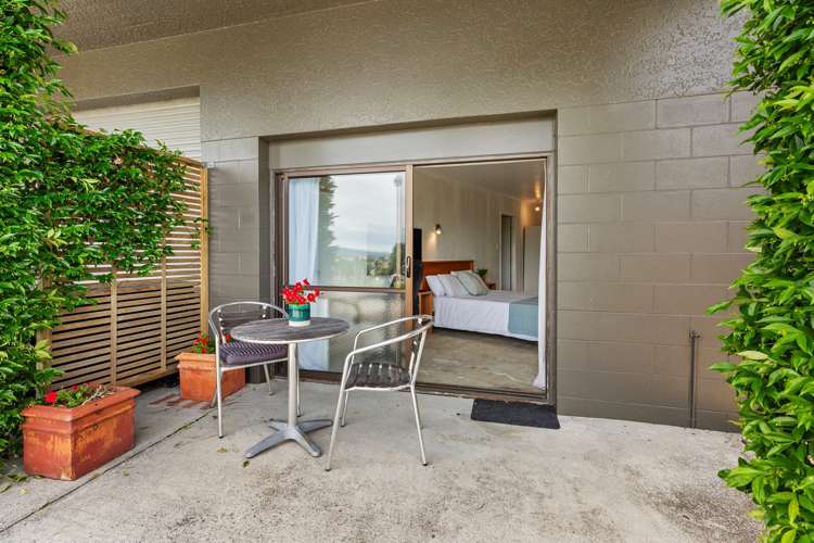 18 Highfield Crescent Brookfield_17