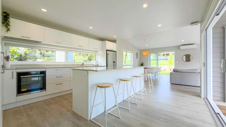 5 Ross Place Whiritoa_5