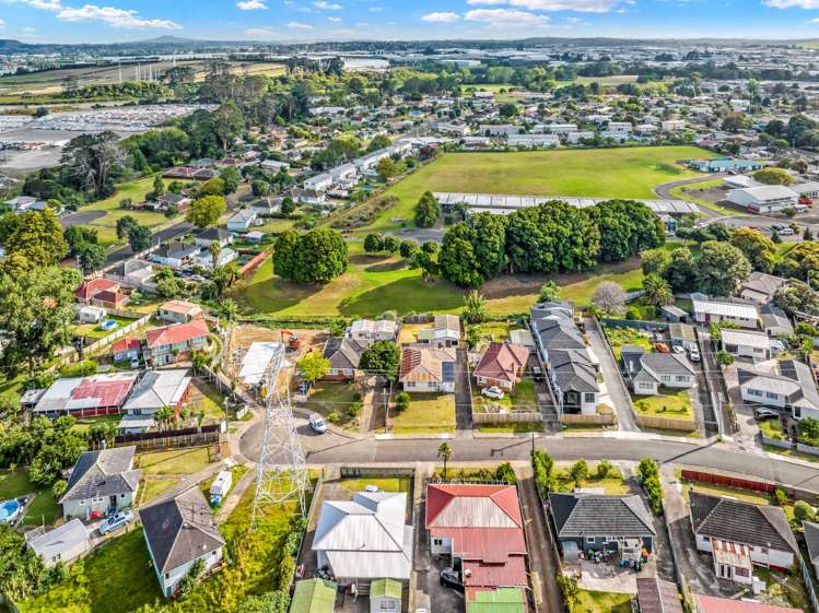 13 Julian Place Otara_21