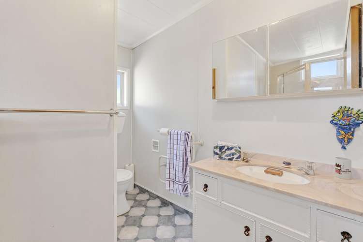 121 Tenby Street Wanaka_11