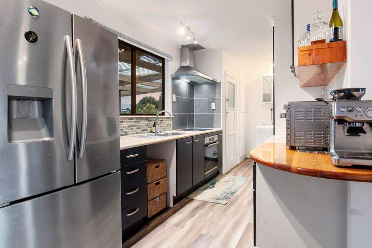 24 Resolute Way Papakura_11