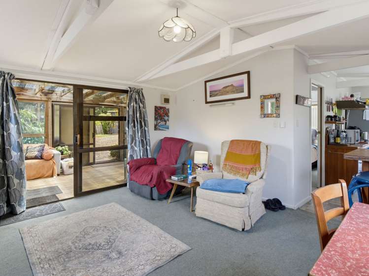 11 Moana Road Tinopai_8