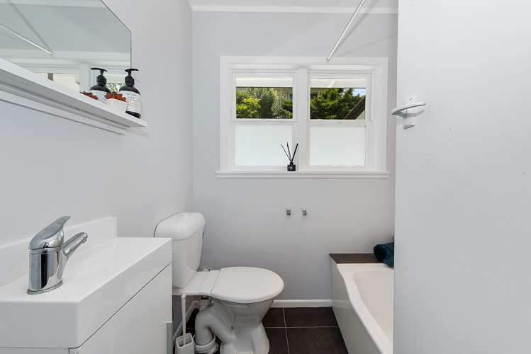 192 Te Rapa Road Beerescourt_12