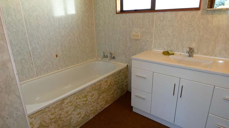 96 Gladstone Street Seddonville_12