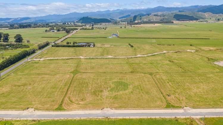 223 Kuku Beach Road and James Farm Lane Levin_11