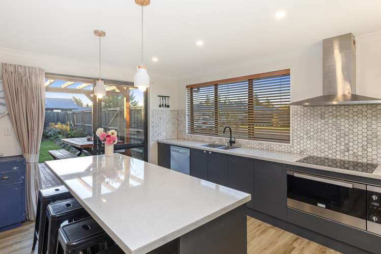 8 Walter Place Kirwee_23