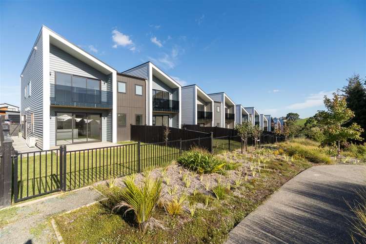 8 Paparahi Place Wainui_16