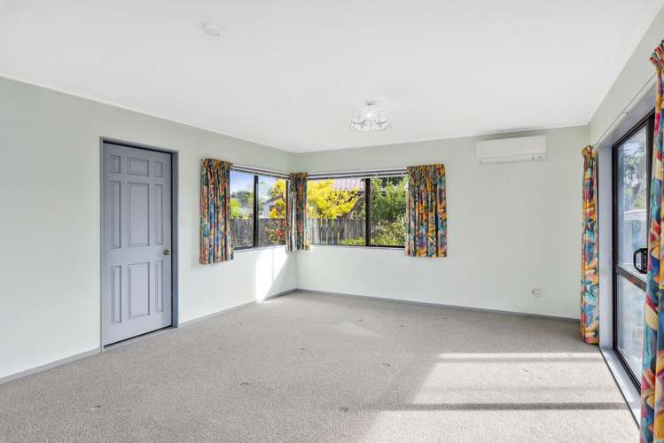 99 Queens Road Waikanae Beach_7