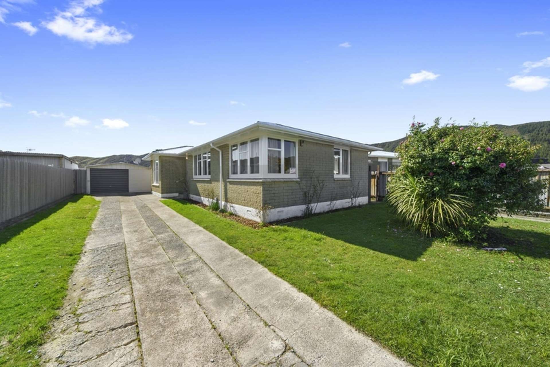 5 Matthews Road Wainuiomata_0