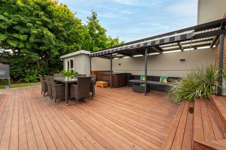 369 Church Street West End_19