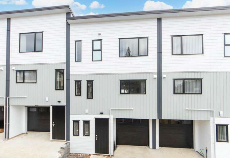 2/41 Marriott Road Pakuranga_0