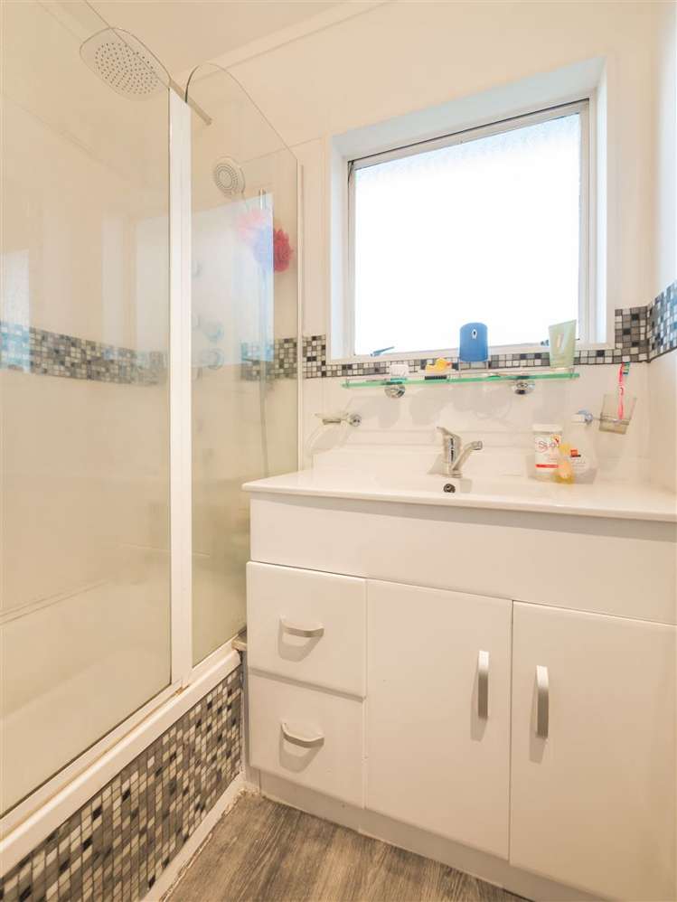 2/51 Palmers Road Clendon Park_11