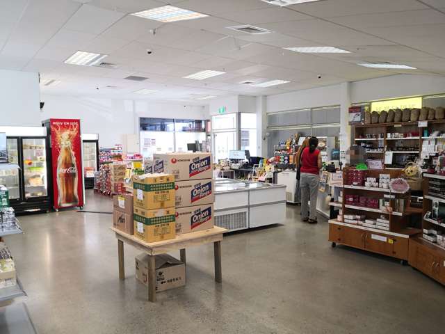 7/20 Sel Peacock Drive Henderson North_4