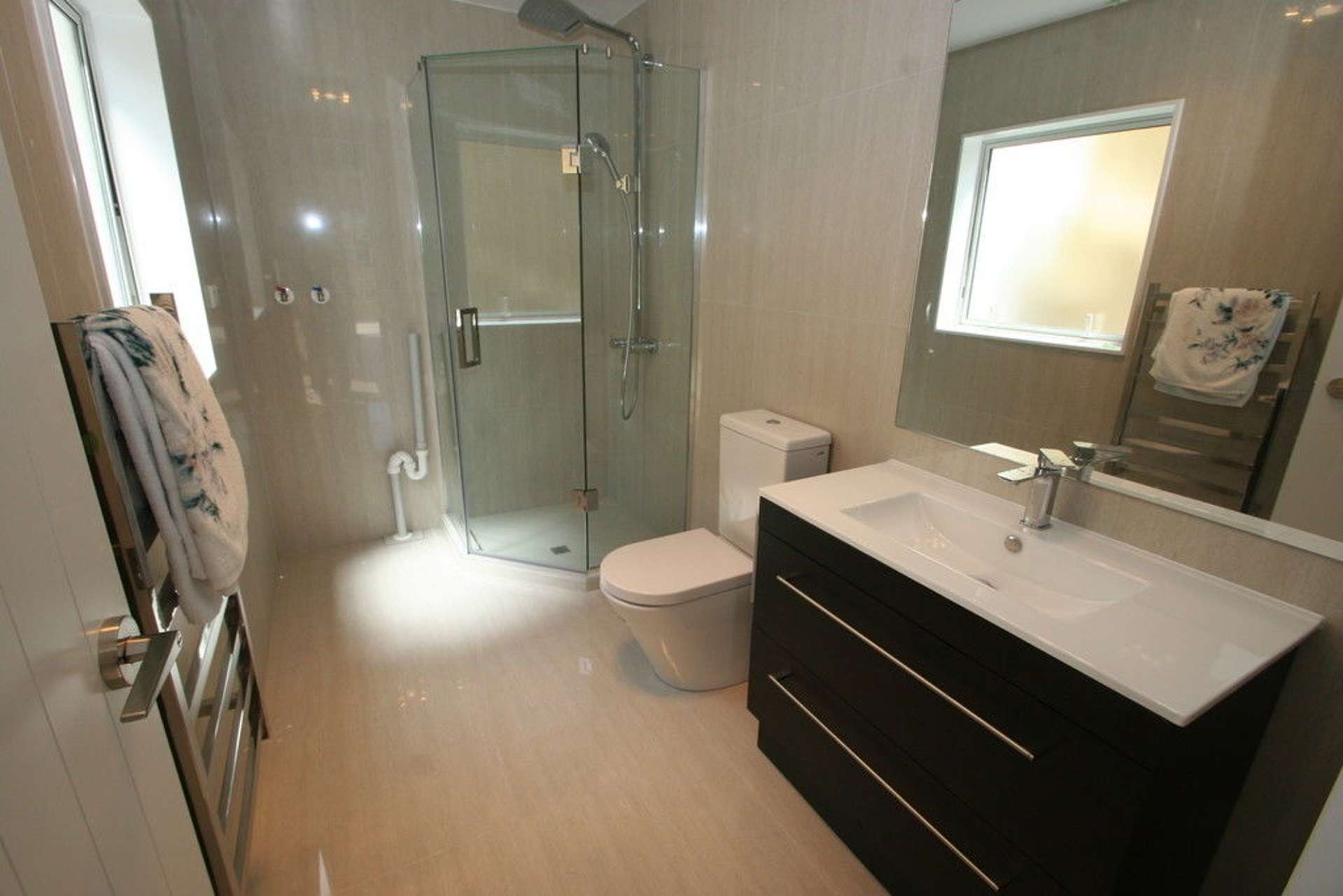 24 Para Close Fairview Heights_0