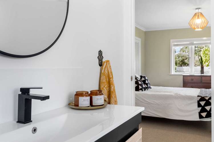 61 Pleasant Road Glen Eden_10