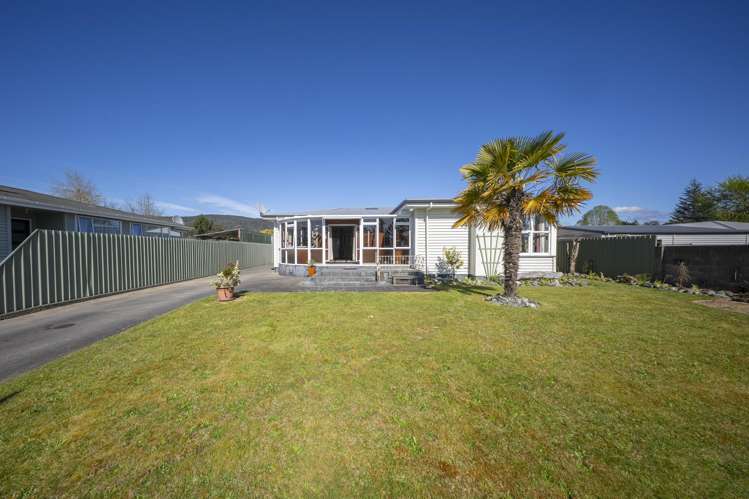 22 Freestone Place Manapouri_36