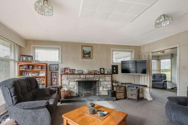 69 Eastons Road_4