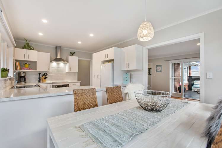 64 Birkdale Road Birkdale_21