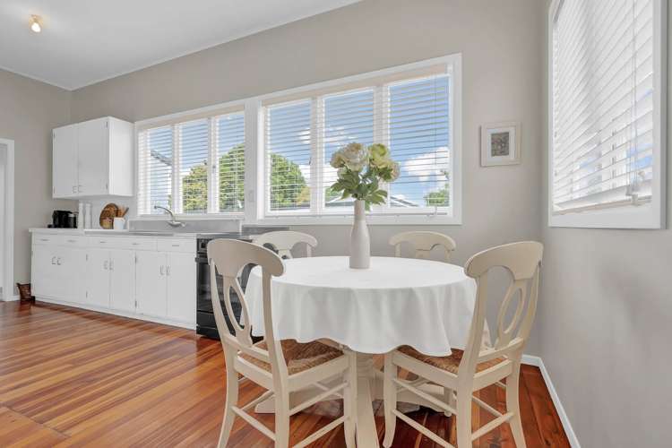 63 Commissariat Road Mount Wellington_6