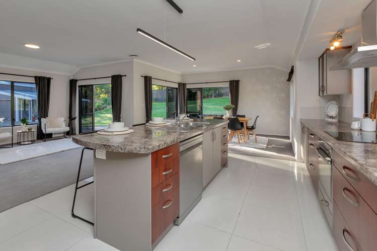 43 Roydon Drive Ruatangata West_17