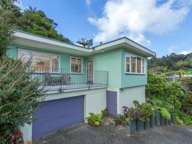 16 Foster Avenue Huia_3