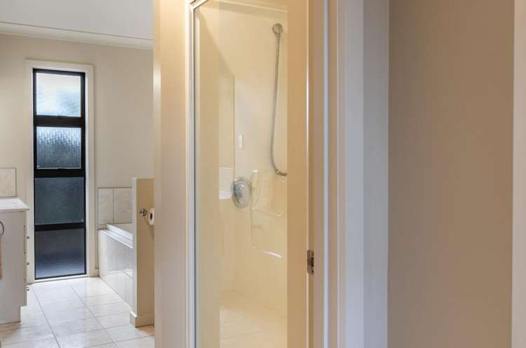 14 Birchwood Lane Hilltop_17