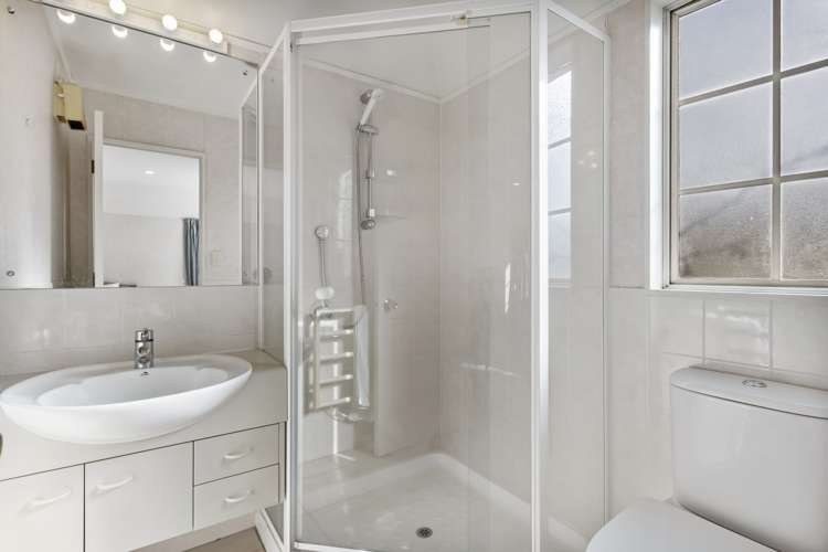 15b Kipling Avenue Epsom_14