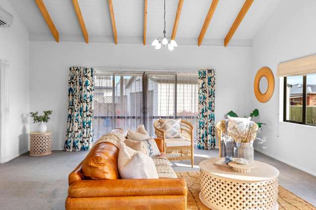 115b Bartholomew Road Levin_1