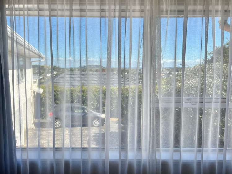 2/2 Olsen Avenue Hillsborough_10